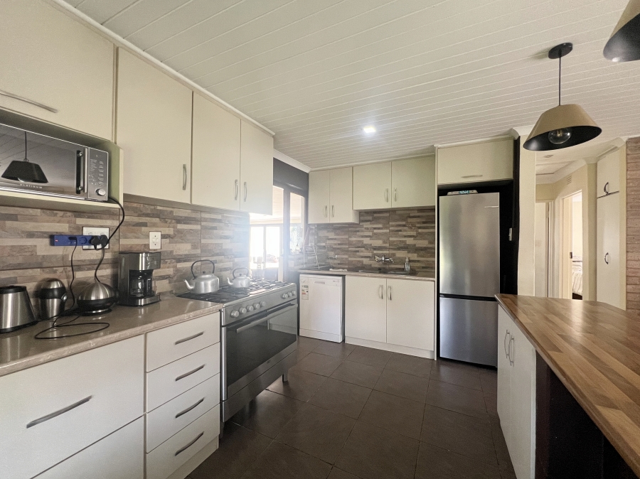 To Let 3 Bedroom Property for Rent in Langeberg Ridge Western Cape